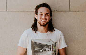 Client review for VisaHouse immigration consulting service in Canada